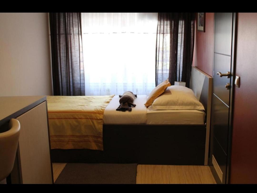 Motel Korzo Біхач Номер фото