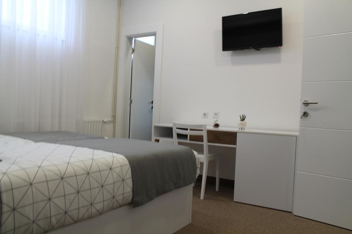 Motel Korzo Біхач Екстер'єр фото