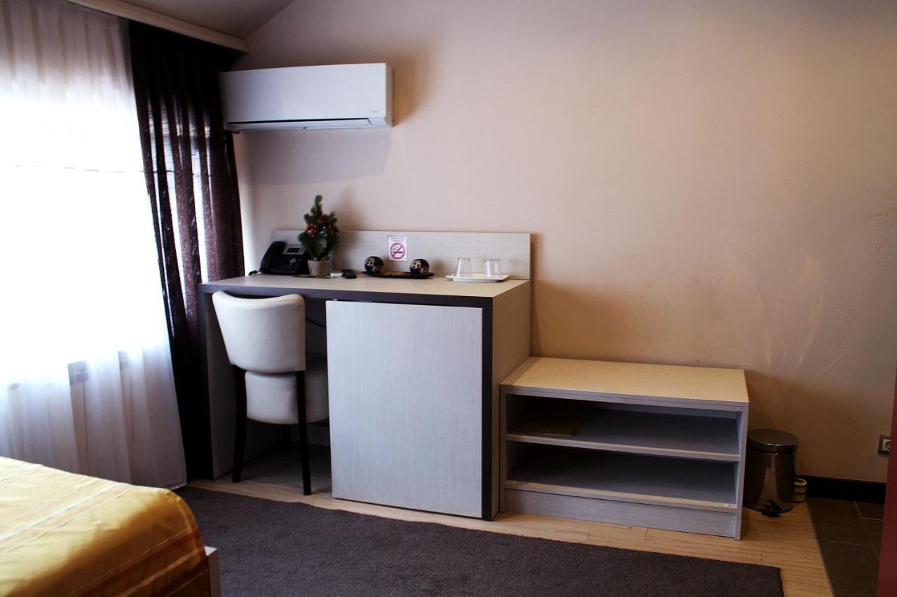 Motel Korzo Біхач Екстер'єр фото