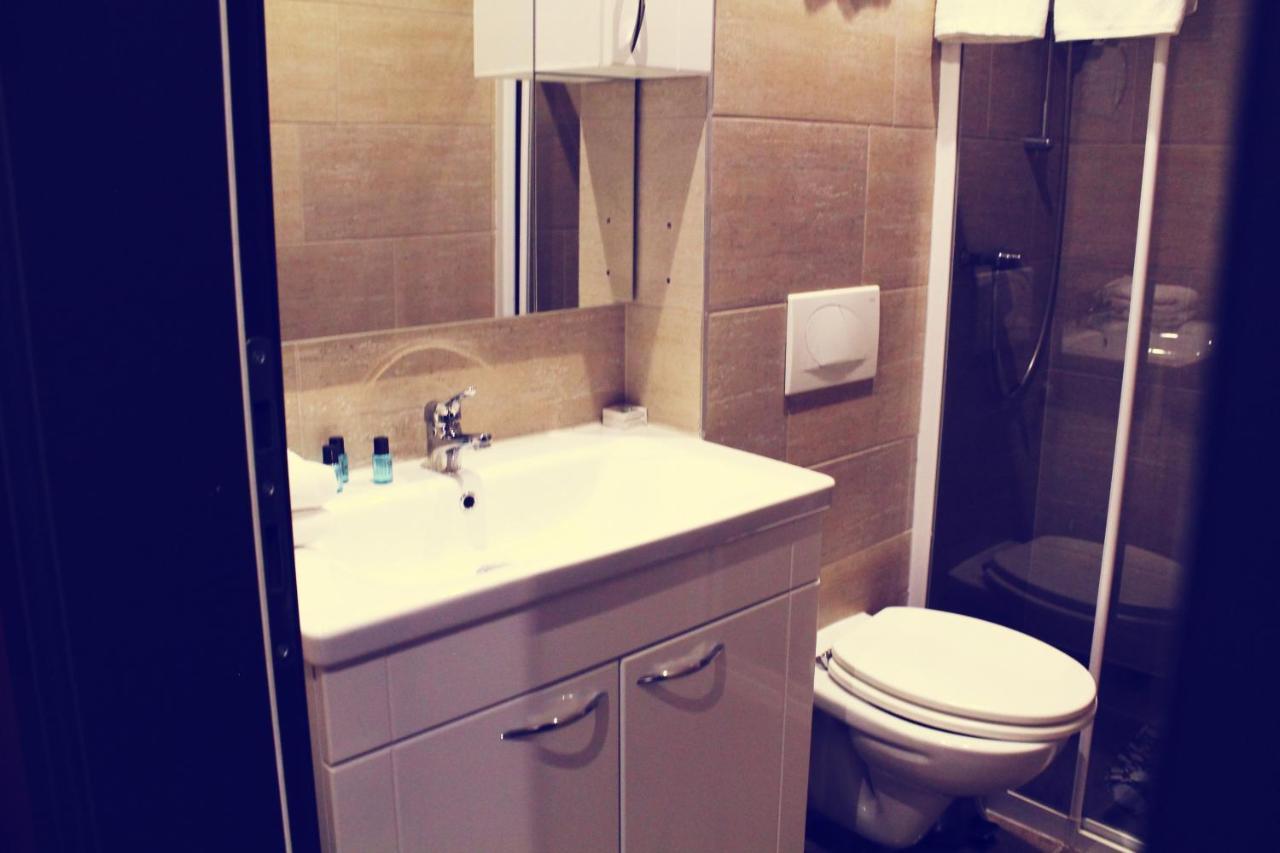 Motel Korzo Біхач Екстер'єр фото